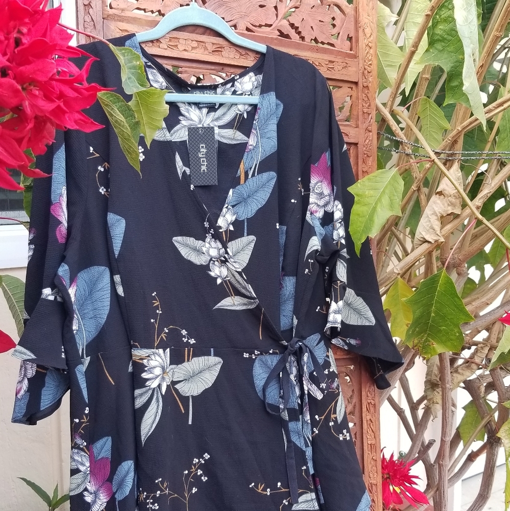 City Chic romantic wrap top